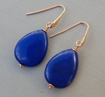 Oorbellen met gladde blauwe Jade briolet